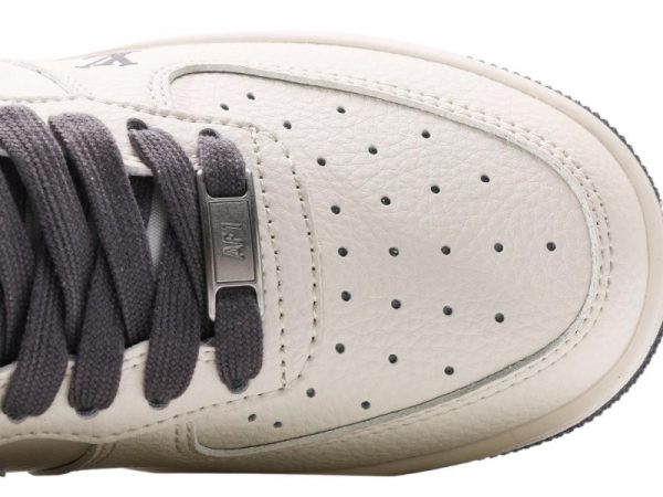 Nike Air Force 1 Low - Image 9